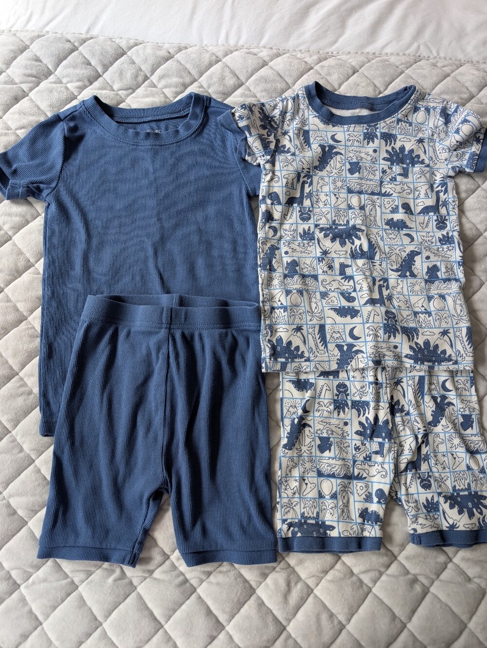 Old Navy Toddler Boys Pajamas, Snug Fit, Blue Dinosaur, Size 5T